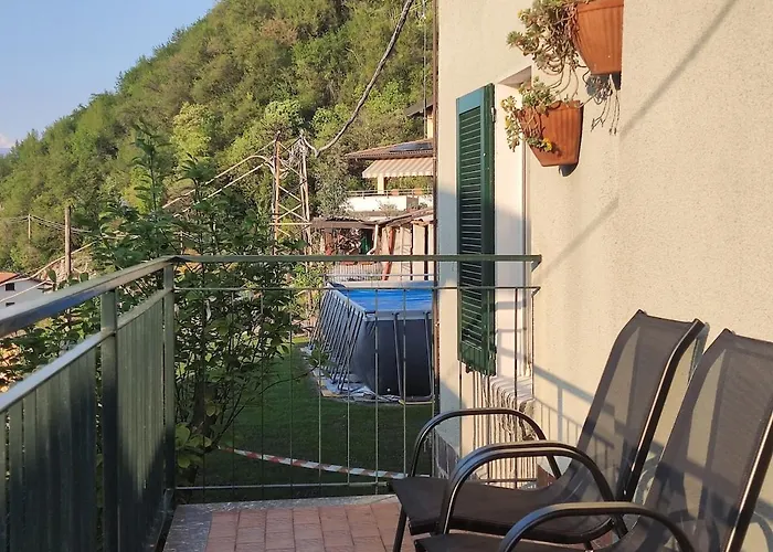 The Magnolia House Garden Relax לצנו